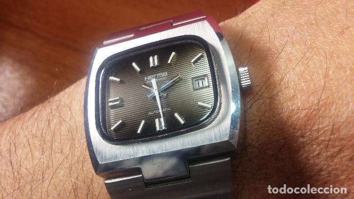 Montre Automatique SHD Doré Avec Date - 4cm, 22 Rubis, Antichoc Et Antimagnétique, Occasion En Bon état