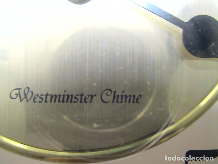 Relojes autom&aacute;ticos: reloj de pared de p&eacute;ndulo con pilas marca westminster time - Foto 8