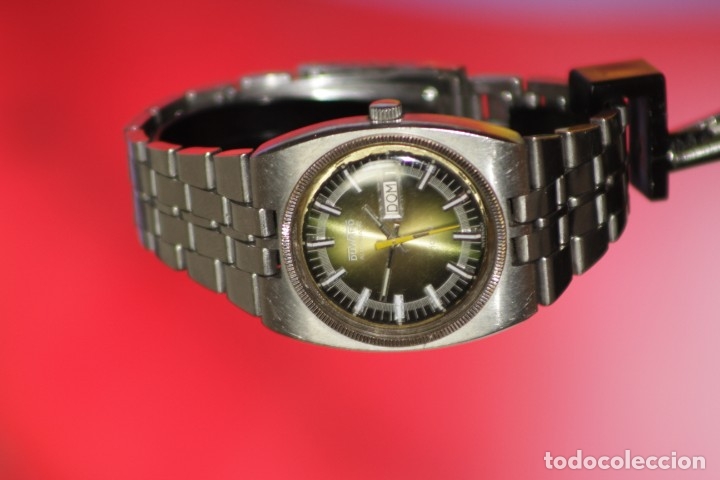 Montre Plongeuse Automatique Duward Vintage 1960s - 100M étanche - Neuf Sans étiquette - Swiss Made