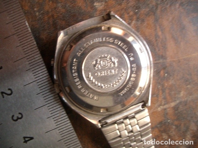 Relojes autom&aacute;ticos: Orient autom&aacute;ticocorre suelta y marco de la fecha suelto pero funciona - Foto 3