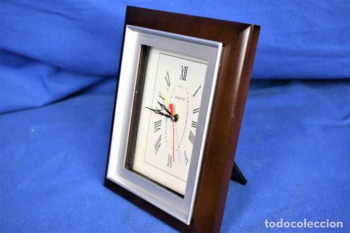 Relojes autom&aacute;ticos: Bonito reloj despertador - Foto 4