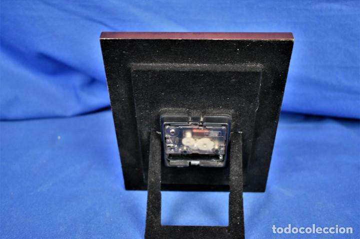 Relojes autom&aacute;ticos: Bonito reloj despertador - Foto 5