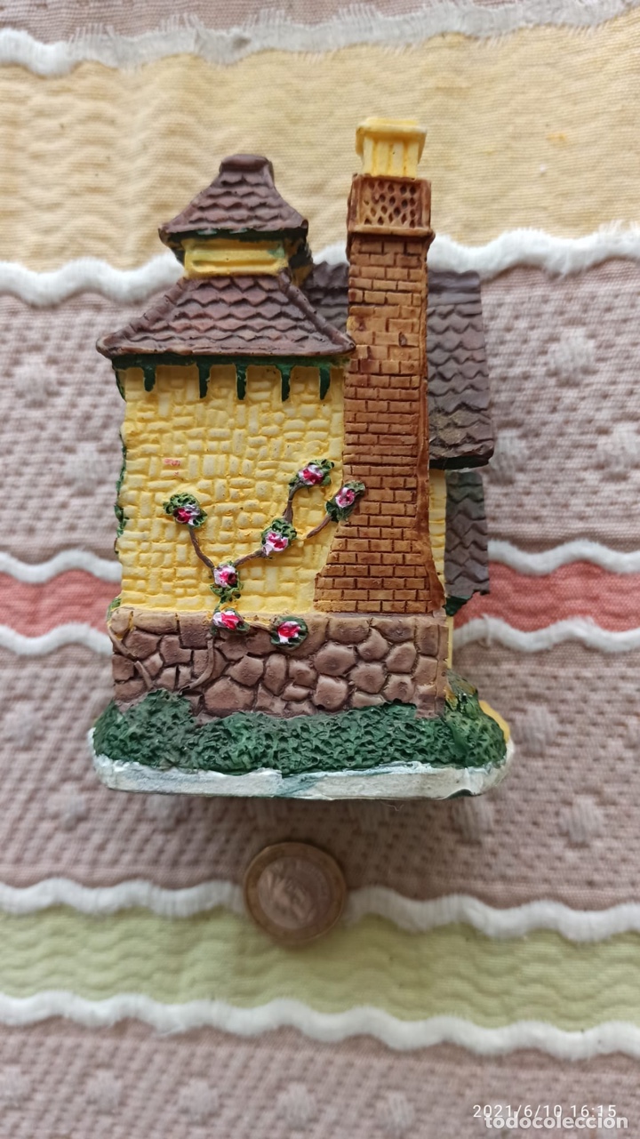 Relojes autom&aacute;ticos: Casita reloj de resina - Foto 2