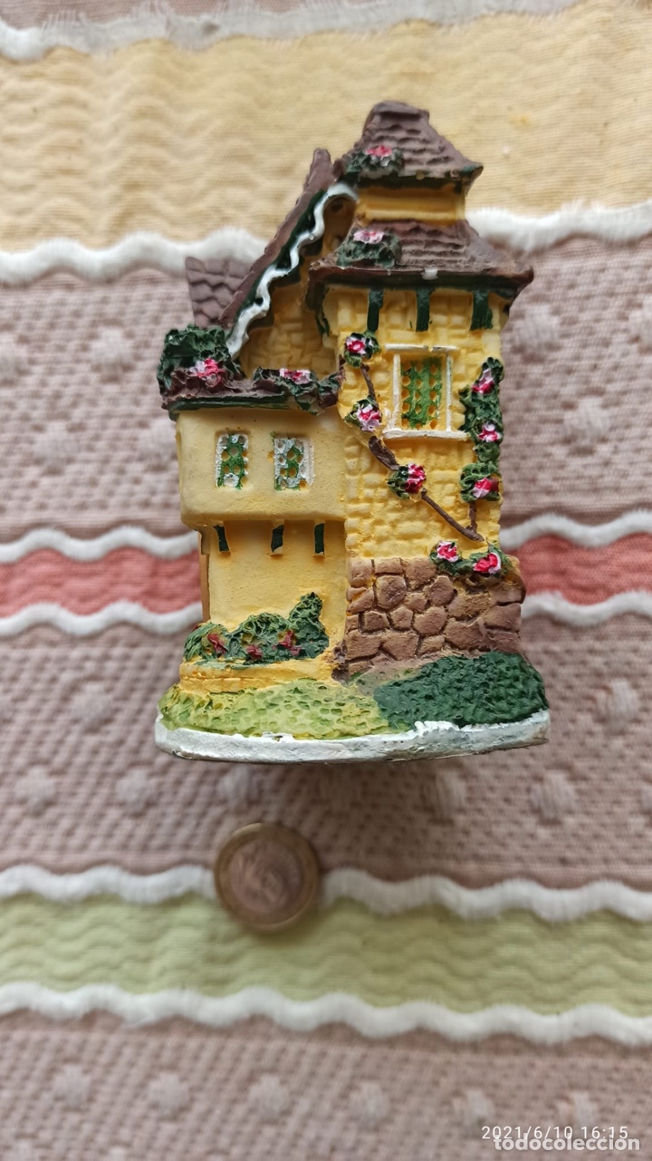 Relojes autom&aacute;ticos: Casita reloj de resina - Foto 3