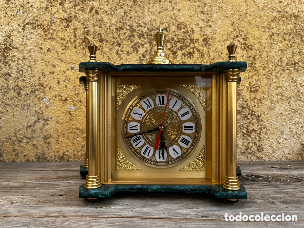 Relojes autom&aacute;ticos: g Reloj Quartz de sobremesa en dorado. - Foto 3