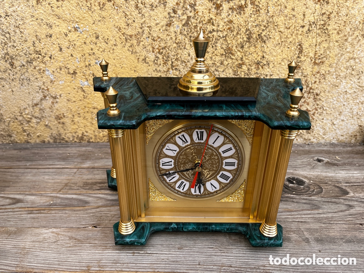 Relojes autom&aacute;ticos: g Reloj Quartz de sobremesa en dorado. - Foto 4