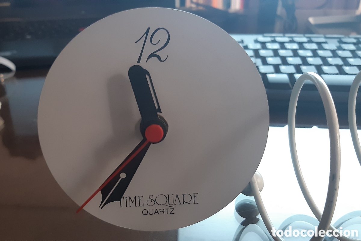 Relojes autom&aacute;ticos: RELOJ DISE&Ntilde;O TIME SQUARE FUNCIONANDO - Foto 2