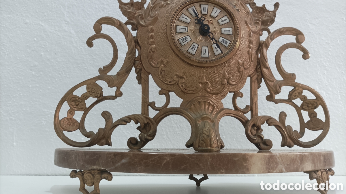 Relojes autom&aacute;ticos: Reloj de mesa antiguo de bronce y m&aacute;rmol - Foto 7