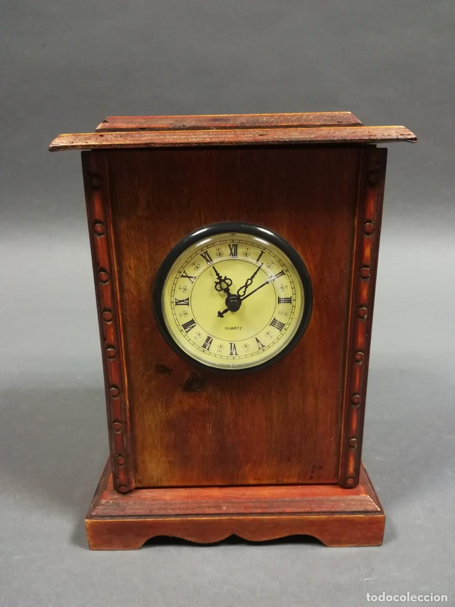 Relojes autom&aacute;ticos: RELOJ REPLICA CAJA DE MADERA PRACTICABLE - Foto 2