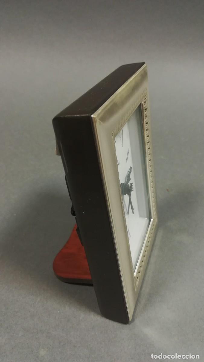 Relojes autom&aacute;ticos: RELOJ DE MESILLA PLATEADO - Foto 2