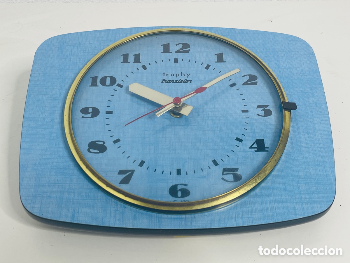 Relojes autom&aacute;ticos: Trophy Wall Clock Vintage Design 1970 - Foto 11