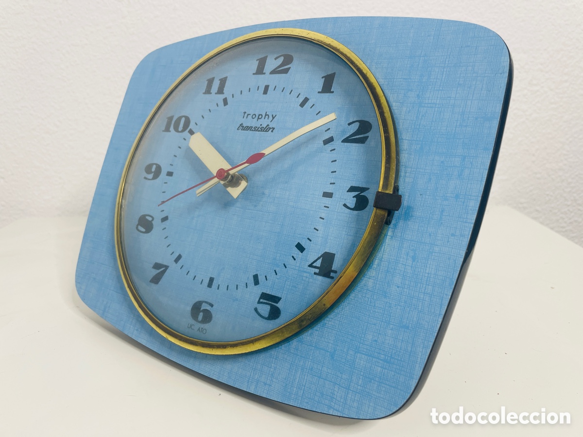 Relojes autom&aacute;ticos: Trophy Wall Clock Vintage Design 1970 - Foto 12