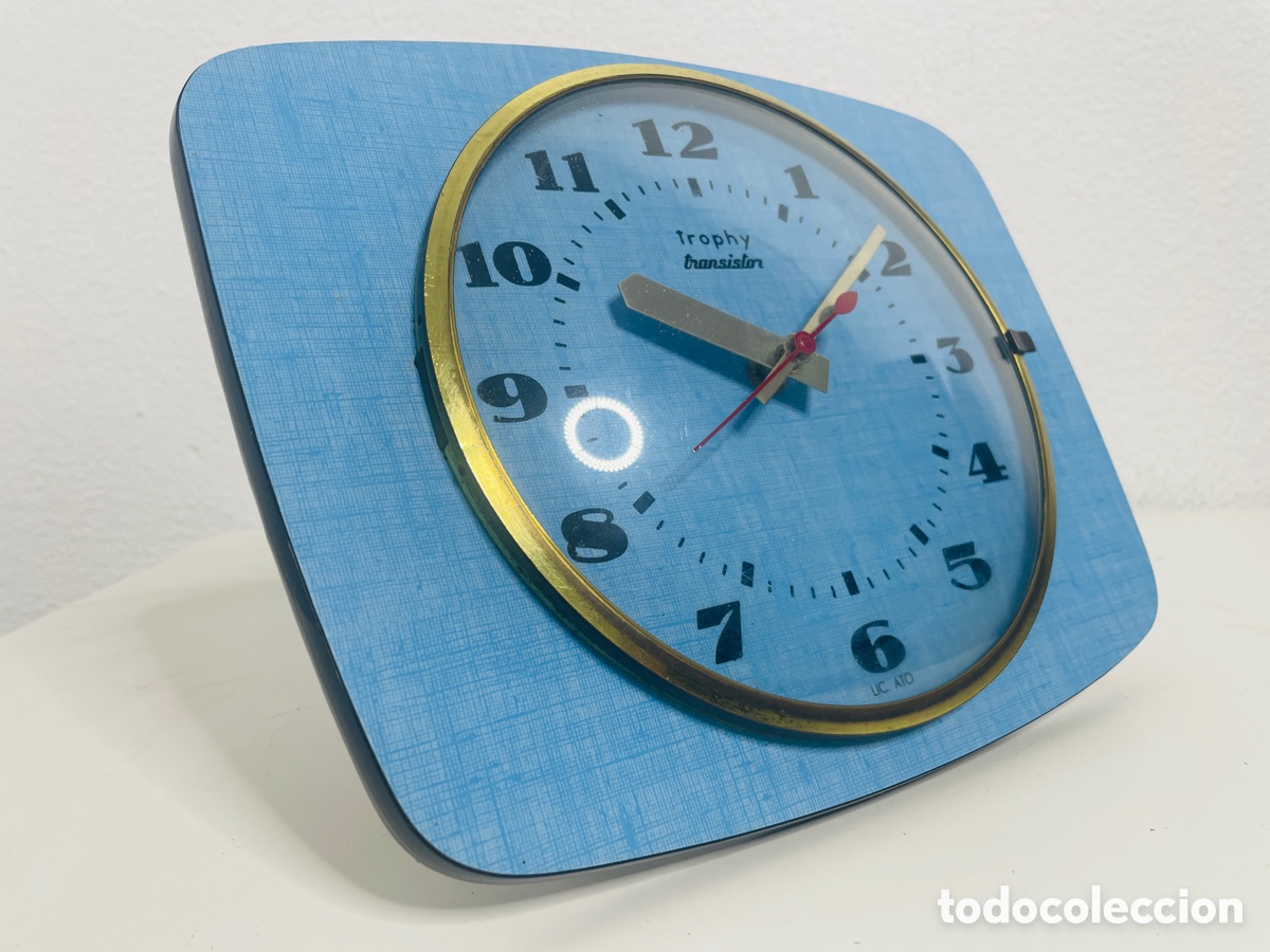 Relojes autom&aacute;ticos: Trophy Wall Clock Vintage Design 1970 - Foto 13