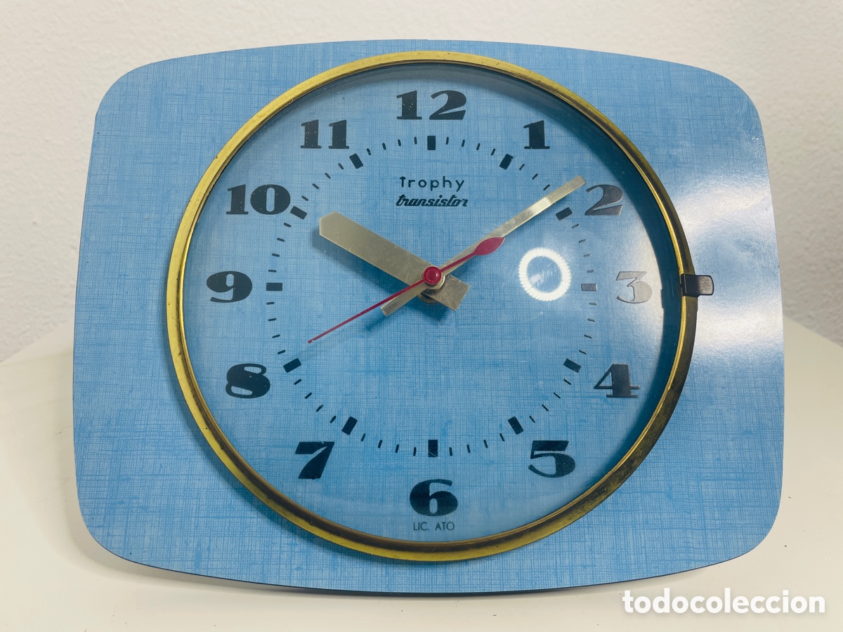 Relojes autom&aacute;ticos: Trophy Wall Clock Vintage Design 1970 - Foto 14