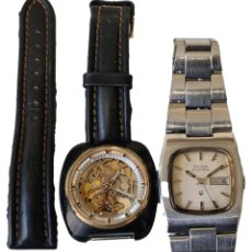 Relojes automáticos: PAREJA DE RELOJES DE PULSERA. BULOVA Y CITIZEN. JAPON Y SUIZA. CIRCA 1970.