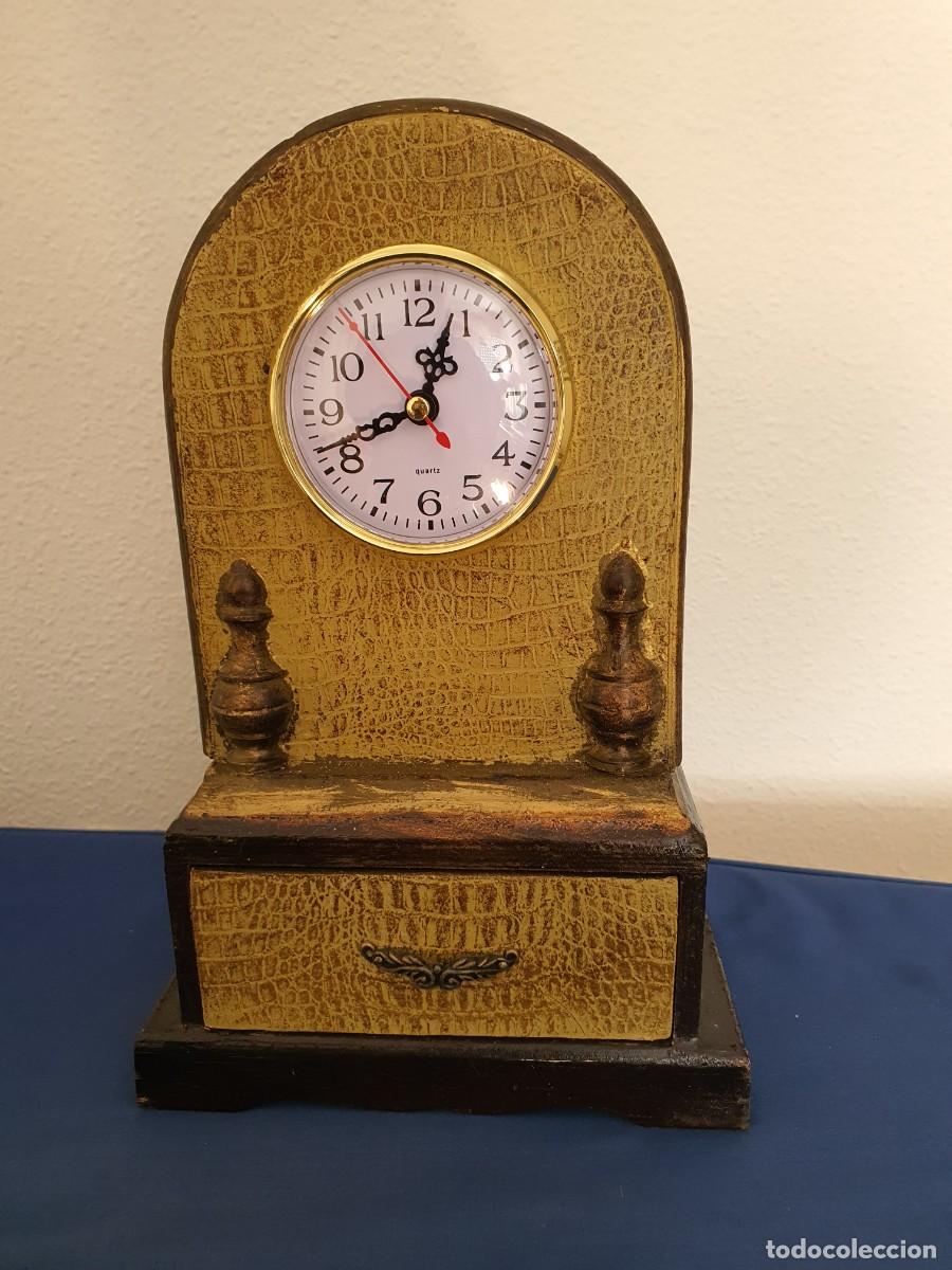 Relojes autom&aacute;ticos: RELOJ MADERA CON CAJON - Foto 1