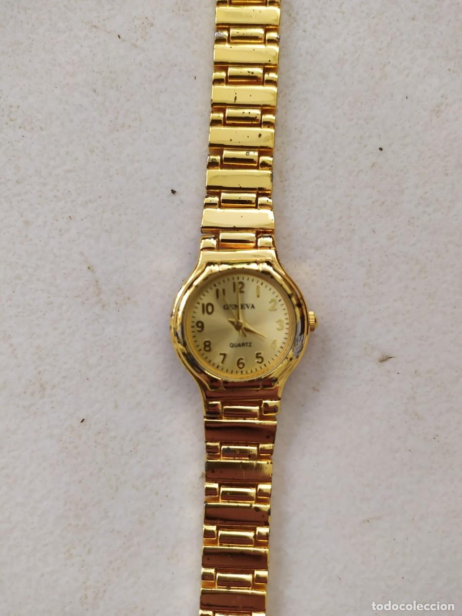 Relojes autom&aacute;ticos: 2 Relojes a pila en acabado en s&iacute;mil oro. - Foto 2