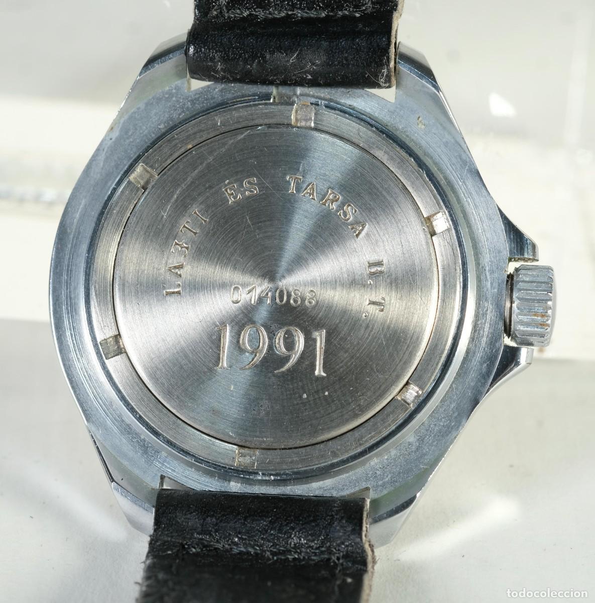 Relojes autom&aacute;ticos: Reloj sovi&eacute;tico de pulsera en metal con correa en cuero - Foto 2