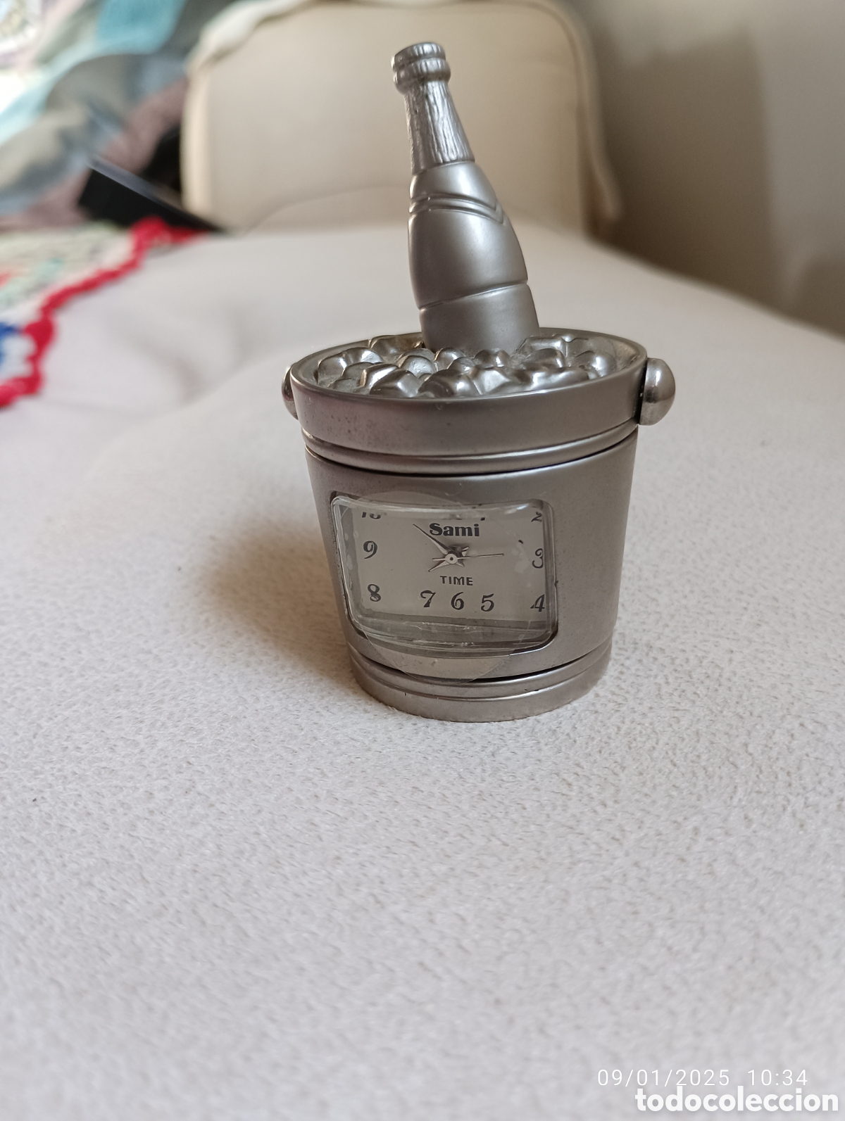 Relojes autom&aacute;ticos: Miniatura botellero reloj - Foto 2