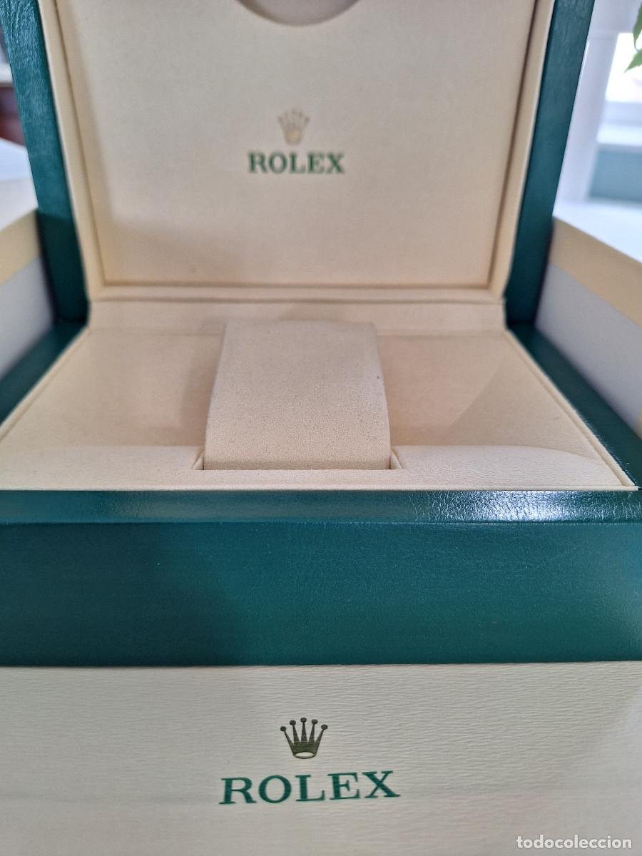 Relojes autom&aacute;ticos: Used, empty, modern rolex watch boxes - Foto 1