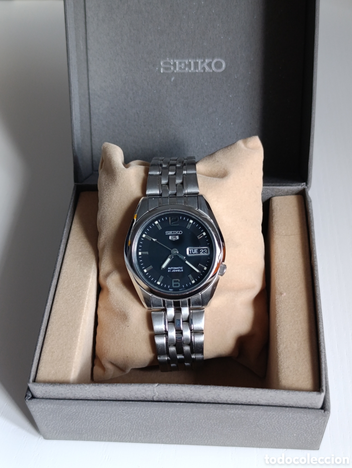 Relojes autom&aacute;ticos: Seiko 5 Autom&aacute;tico (7S26) con Caja