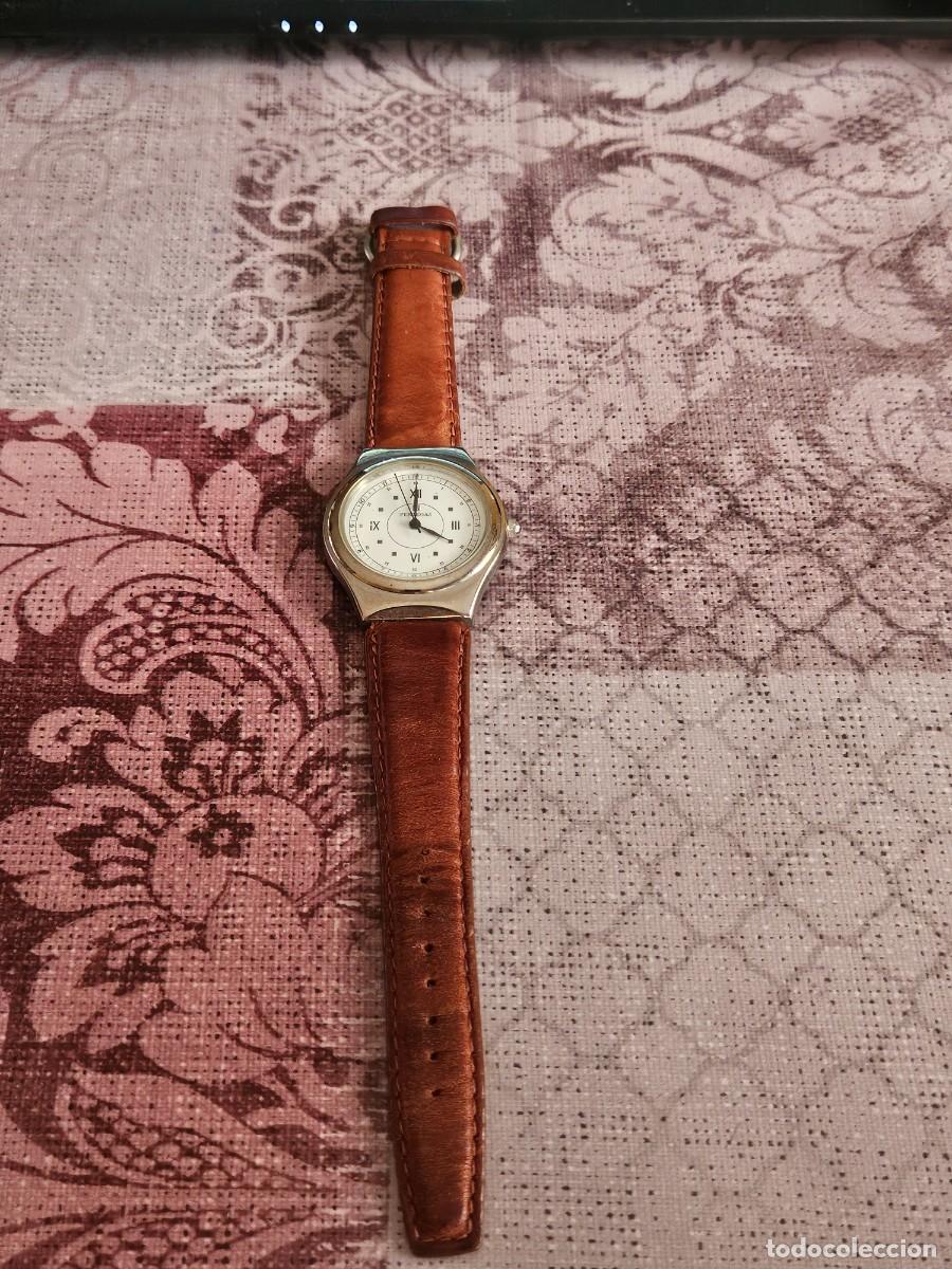Relojes autom&aacute;ticos: Reloj De Pulsera Marca Pertegaz Con Correa De Piel Regalo De La Caixa Para Sus Clientes.