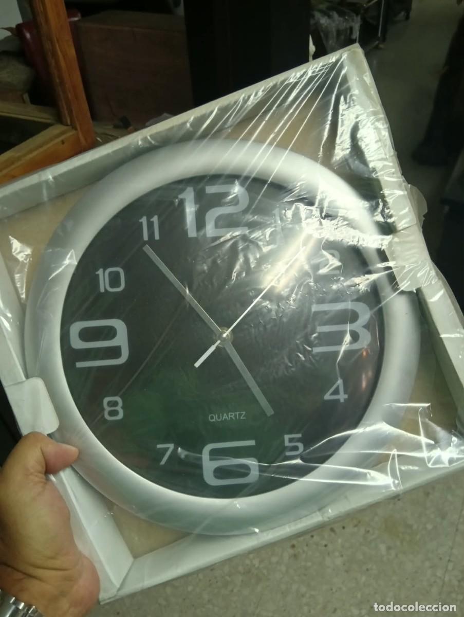 Relojes autom&aacute;ticos: Reloj pared Longchamp redondo - Foto 1