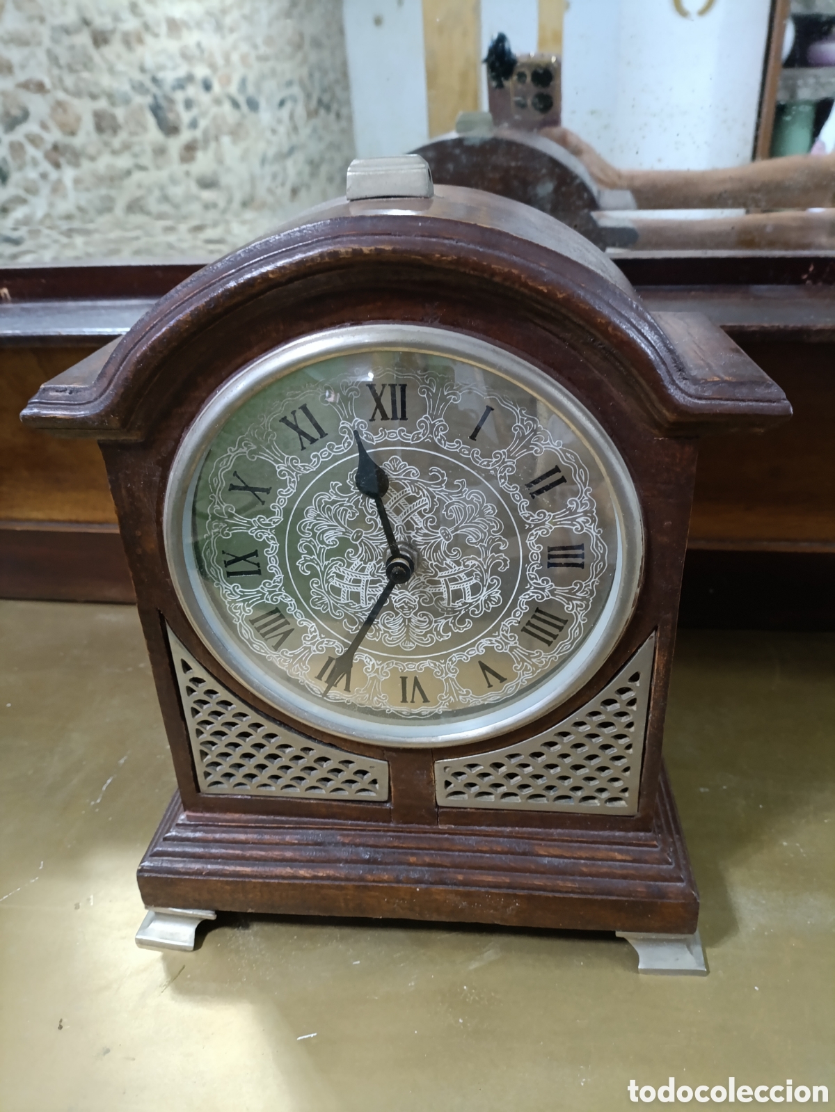 Relojes autom&aacute;ticos: Reloj de sobremesa de madera de estilo cl&aacute;sico - Foto 3