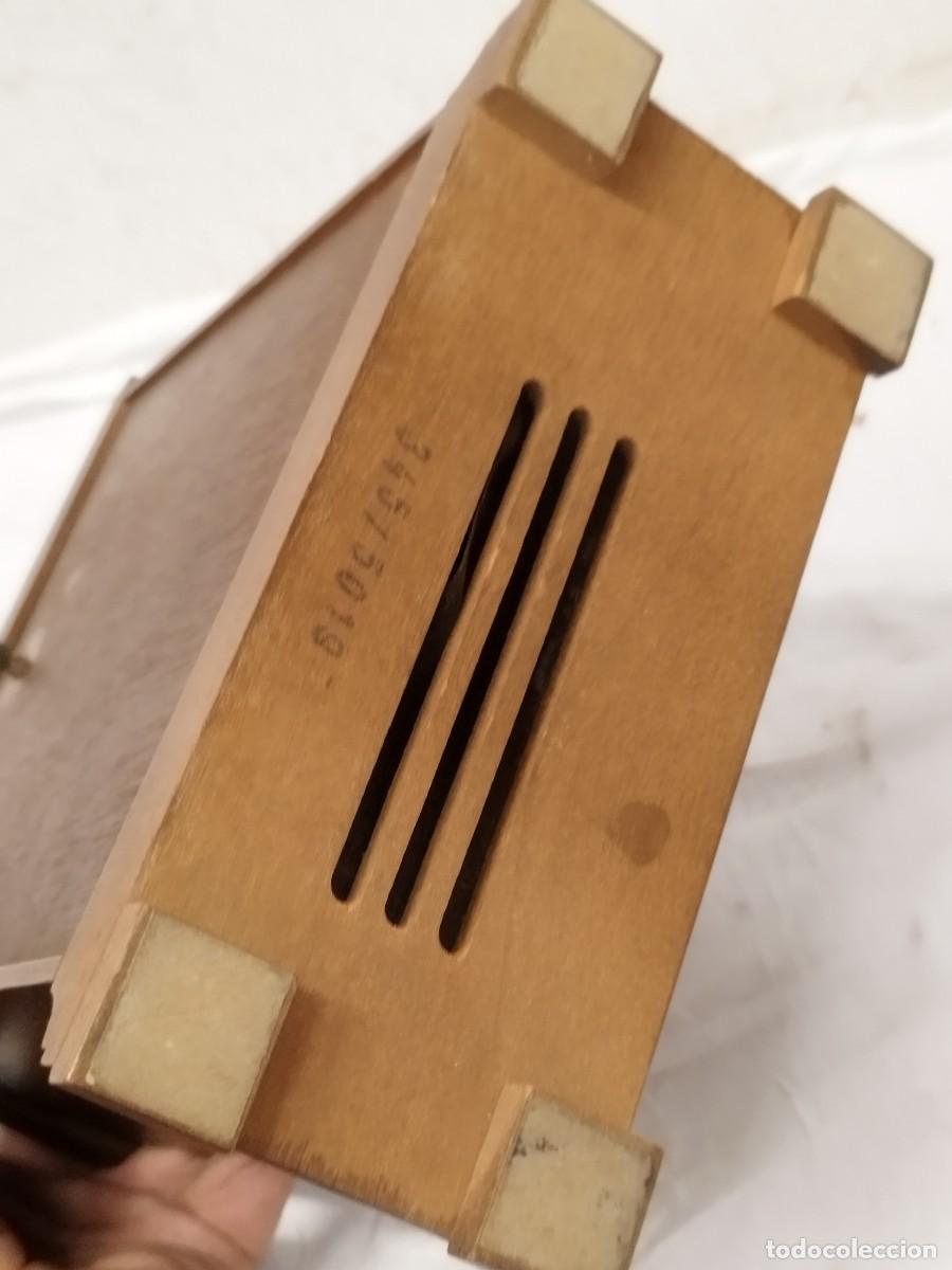 Relojes autom&aacute;ticos: Reloj de sobremesa Junghans electro gong. Sin probar. - Foto 6