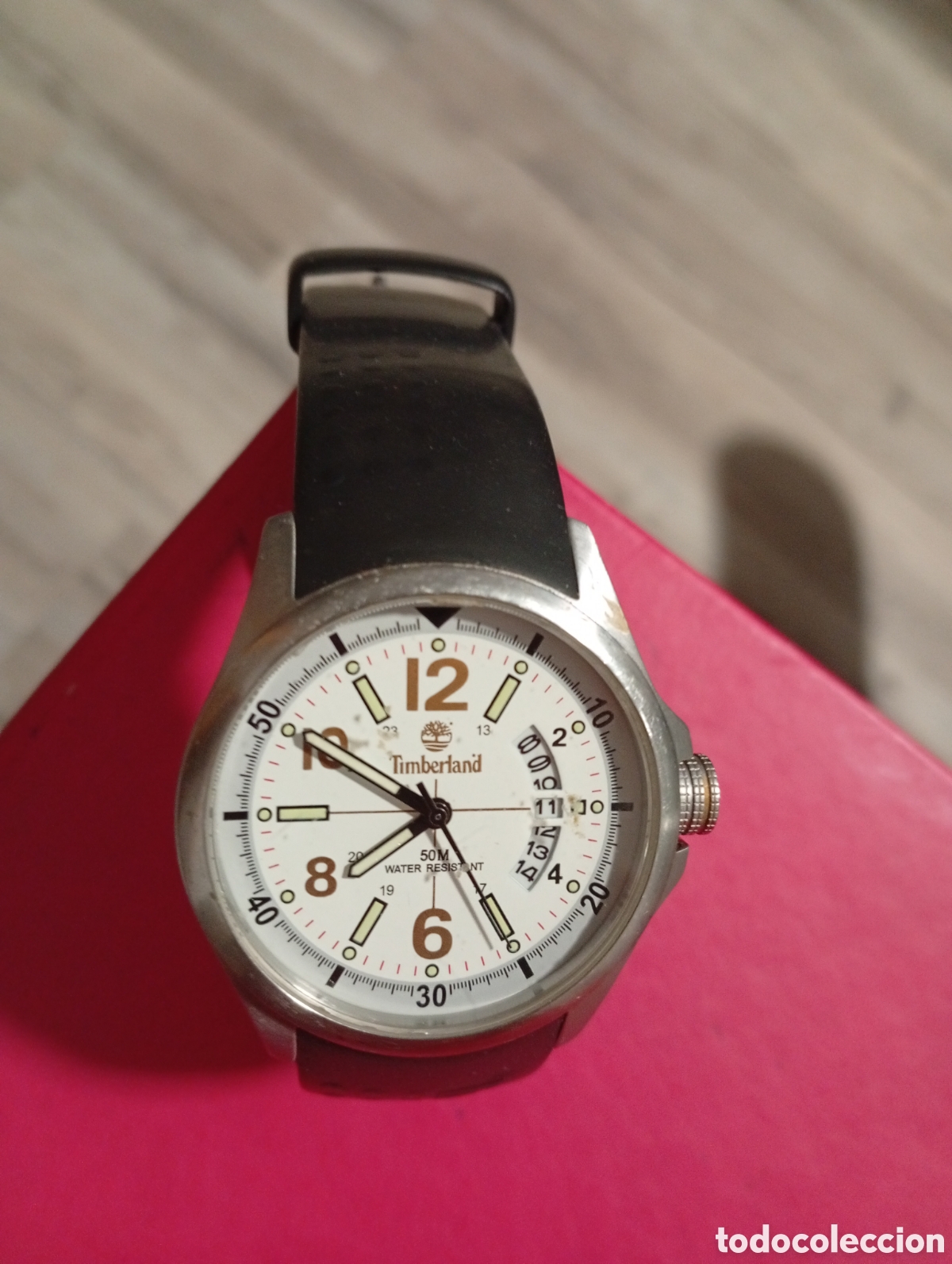 Relojes autom&aacute;ticos: Reloj Timberland con pila funcionando