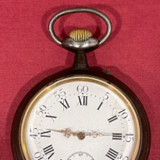 Relojes de bolsillo: ANTIGUO RELOJ DE BOLSILLO, TAMAÑO GOLIAT, EN METAL PAVONADO. FINALES S.XIX. Lote 295943323