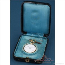 Relojes de bolsillo: BONITO RELOJ DE BOLSILLO DE CILINDRO EN ORO DE 18K PARA SEÑORA. FRANCIA, CIRCA 1870.