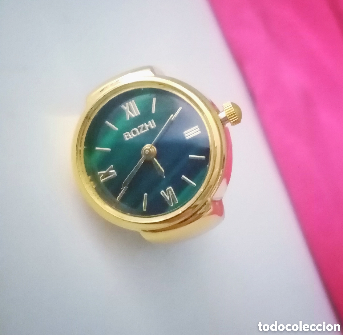 Relojes de bolsillo: Original Anillo _ Reloj Dorado y verde botella. El&aacute;stico ajustable 2cm di&aacute;m de esfera Hombre/mujer..