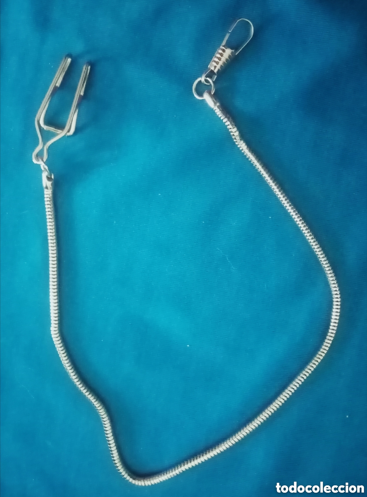 Relojes de bolsillo: Leontina. Cadena para reloj de bolsillo redonda plateada. 38cm aprox largo. Muy bonita