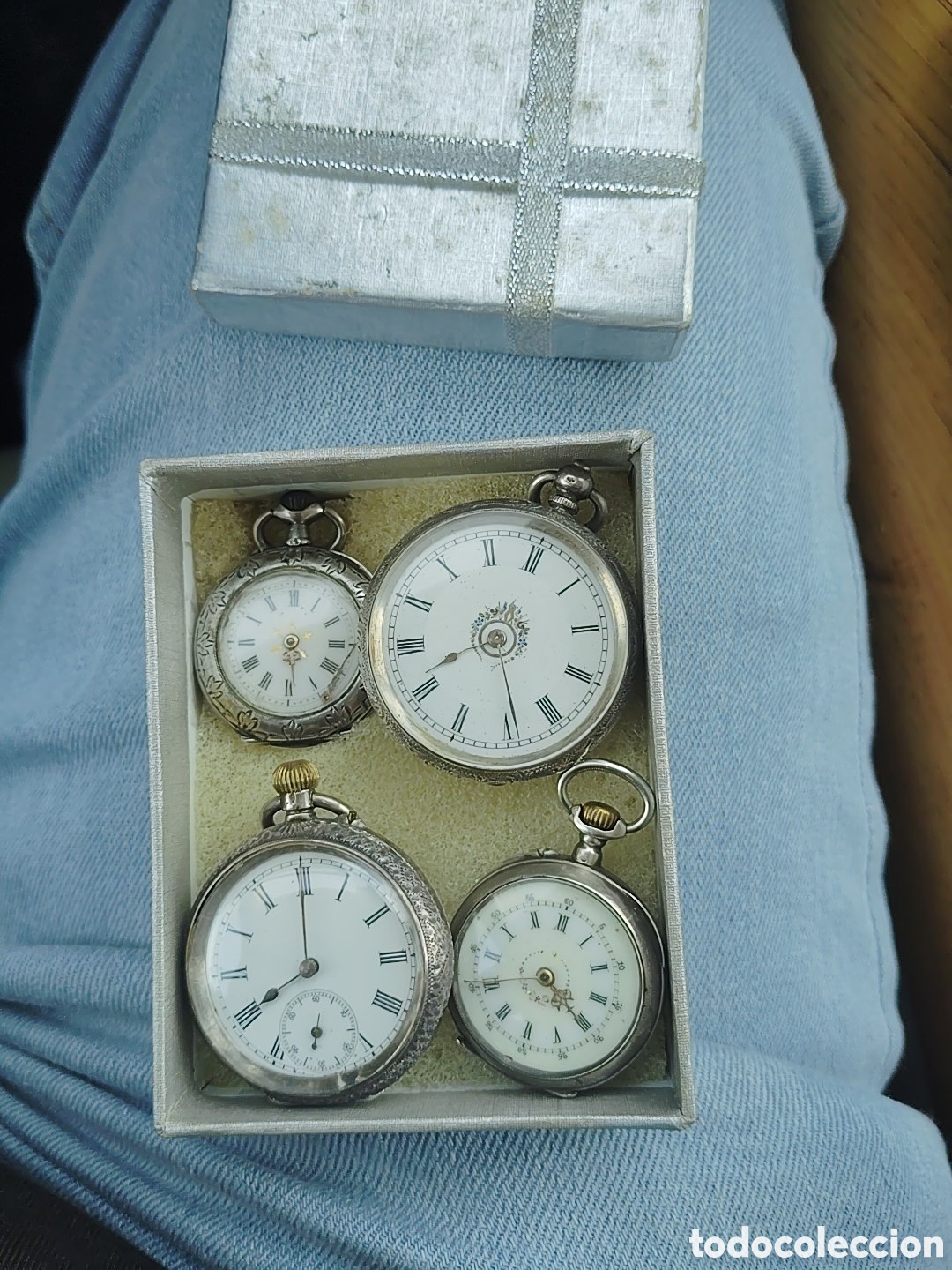 Pocket watches: EN PLATA. CONJUNTO DE RELOJES DE BOLSILLO. DOS DE CABALLERO Y DOS DE SE&Ntilde;ORA