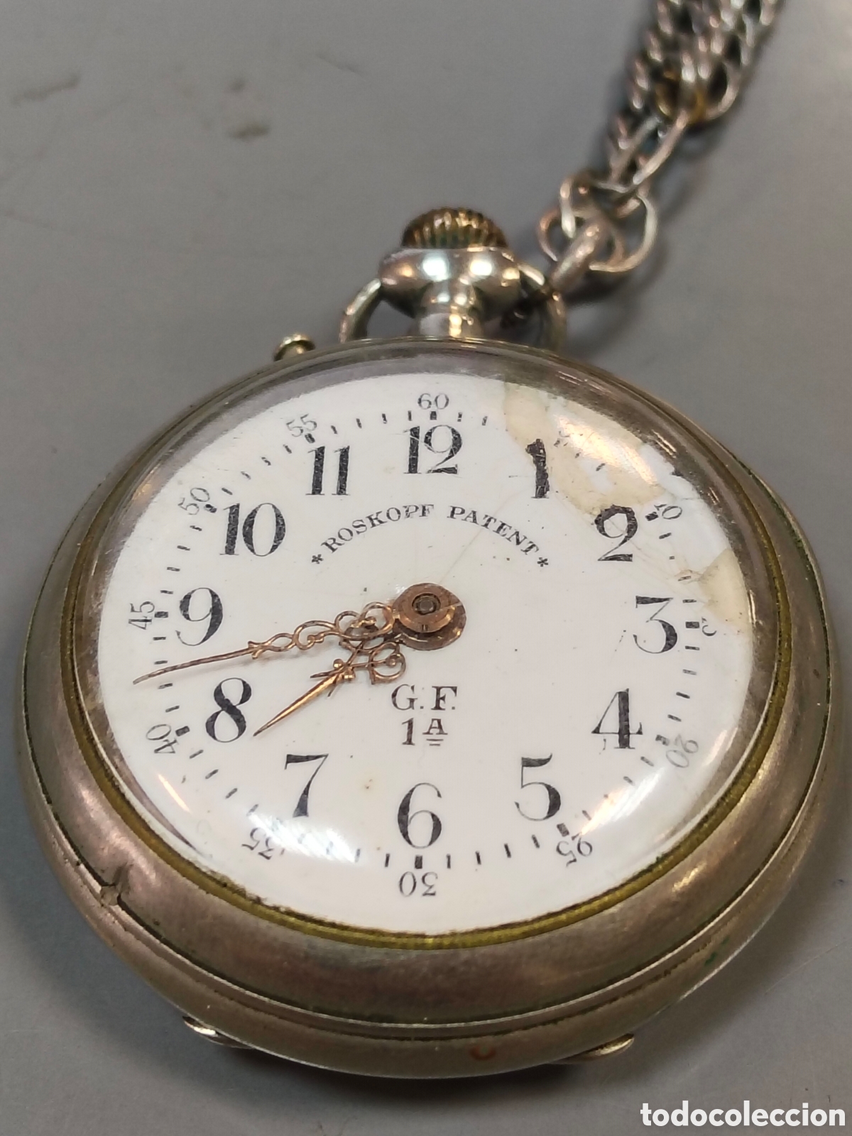 Relojes de bolsillo: reloj de bolsillo antiguo es un modelo Roskopf Patent, conocido por su dise&ntilde;o robusto y funcional