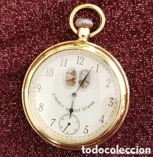 Rel&oacute;gios de bolso: Original reloj de bolsillo de carga manual dorado de &eacute;poca. 5cm di&aacute;m. Muy bonito (Pila incluida)