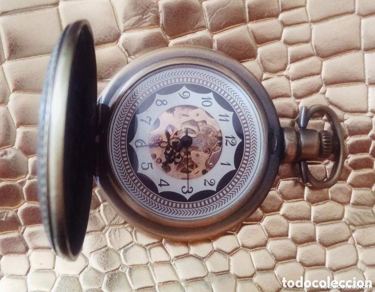 Relojes de bolsillo: Original reloj mec&aacute;nico de bolsillo color oro viejo, cobrizo. Con tapa. 4,5cm di&aacute;m. Muy bonito