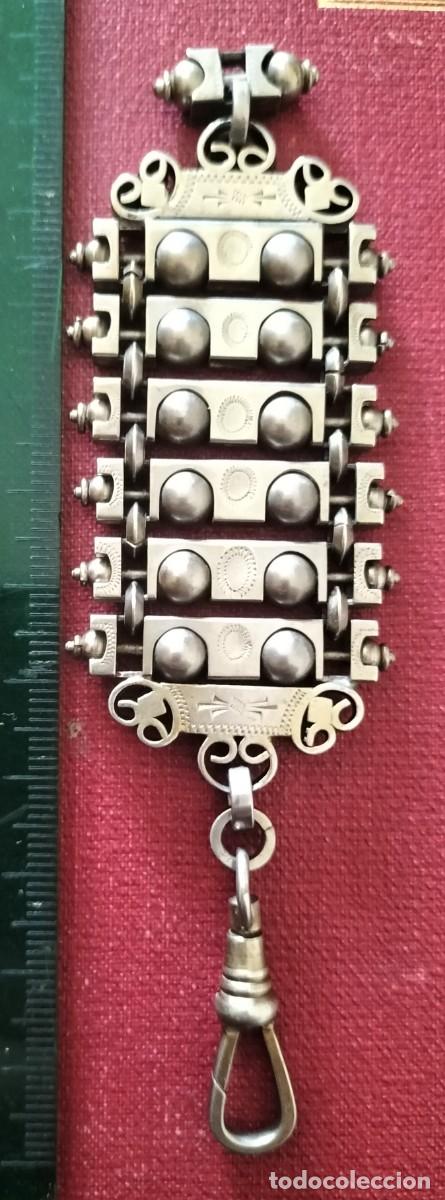 Relojes de bolsillo: Antigua Chatelaine/ cadena victoriana para reloj de bolsillo grabada 1890-1905