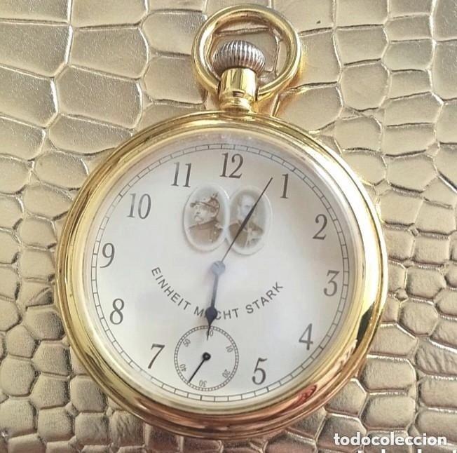 Rel&oacute;gios de bolso: Original reloj de bolsillo de carga manual dorado. 5cm di&aacute;m. Muy bonito (Pila incluida)