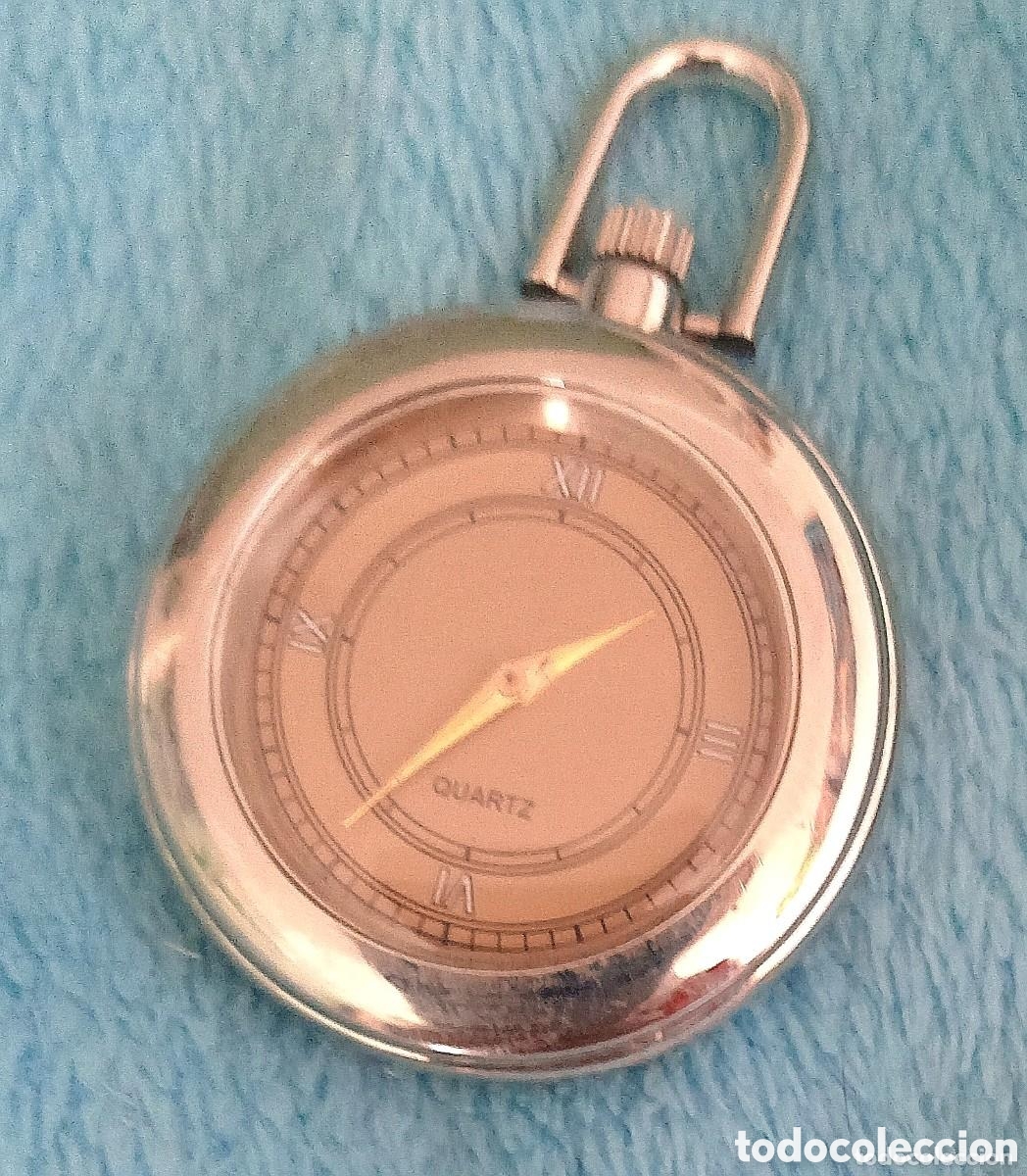 Rel&oacute;gios de bolso: Original reloj de bolsillo de carga manual, plateado y amarillo verdoso. 3,8cm di&aacute;m. Muy bonito (Pil
