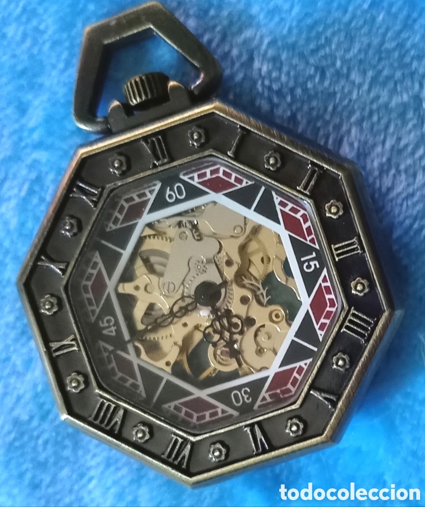 Montres de poche: Original reloj de bolsillo mec&aacute;nico, de cuerda Hexagonal color oro viejo, rojo y negro. 4cm ancho. M