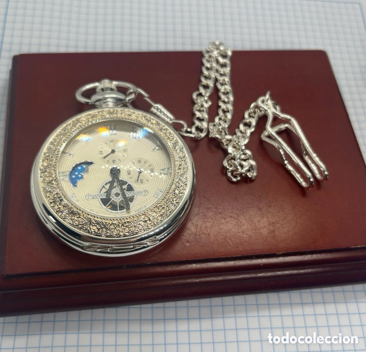 Relojes de bolsillo: RELOJ DE CARGA MANUAL CON LEONTINA ! FUNCIONA ! SIN USO