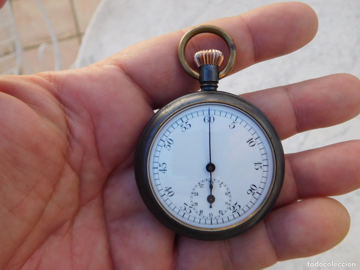 Relojes de bolsillo: Crono antiguo con esfera de porcelana