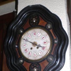Relojes de pared: RELOJ DE OJO DE BUEY, EPOCA ALFONSO XIII, NOGAL Y RAÍZ DE NOGAL, ESFERA DE MÁRMOL - JEREZ