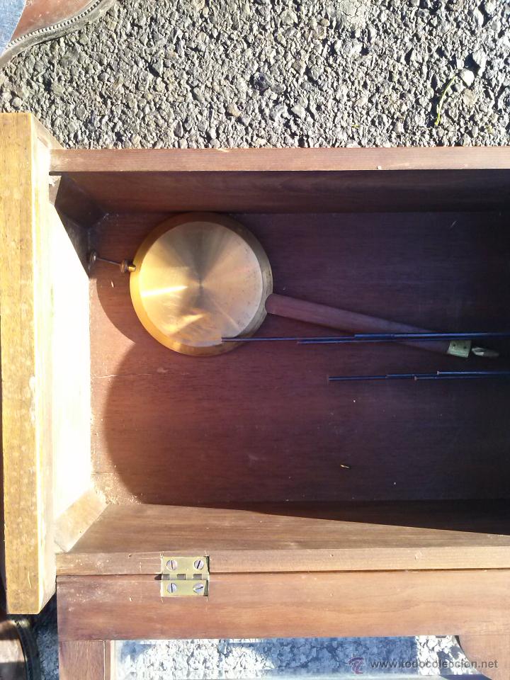 Relojes de pared: ANTIGUO RELOJ DE PARED DE MADERA. CARRILLON - Foto 9