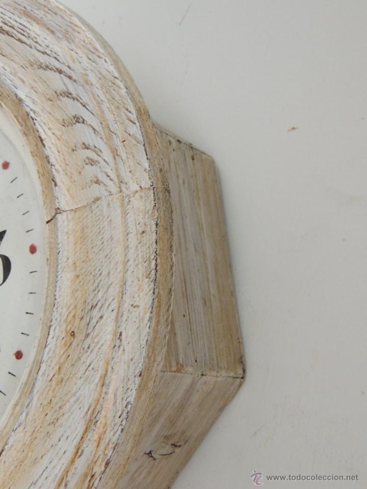 Relojes de pared: BONITO RELOJ DE PARED EN DECAPE - Foto 3