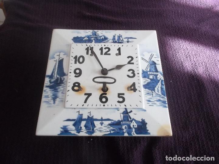 Relojes de pared: reloj antiguo de pared funcionando - Foto 1