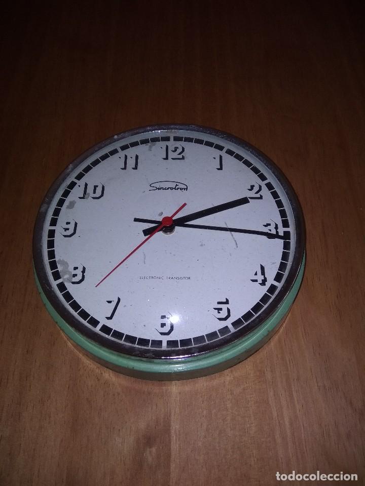 Relojes de pared: Bonito reloj antiguo - Foto 1