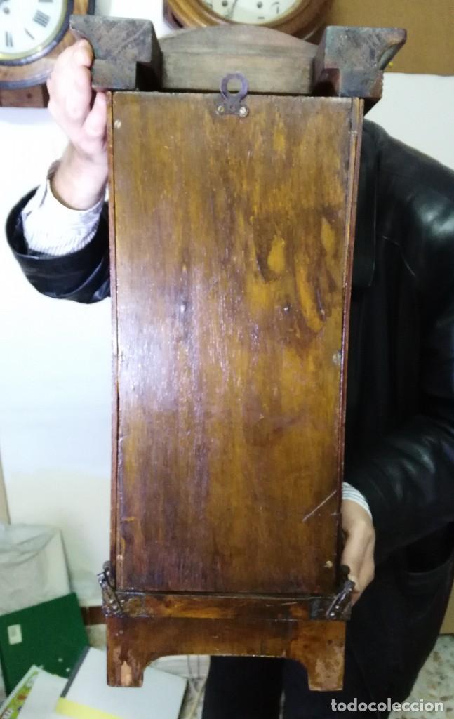 Relojes de pared: Reloj de pared Dos Flechas - Puerta con cristales biselados - Funciona - Foto 10